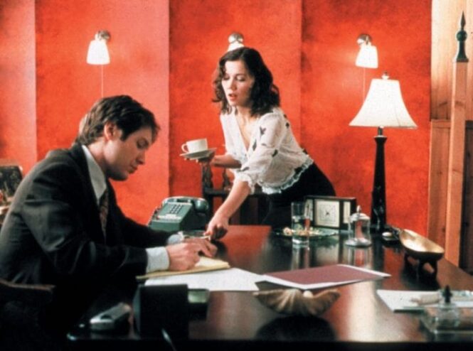 Secretary (2002)